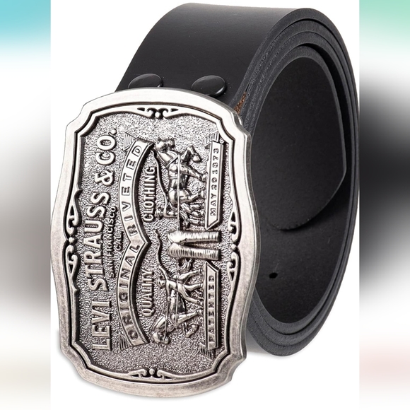 New Levi's Straus leather belt and belt buckle - Picture 5 of 6